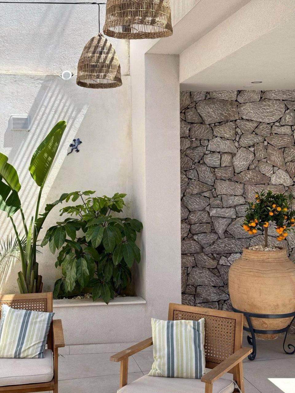 Ada Feriehus Taormina